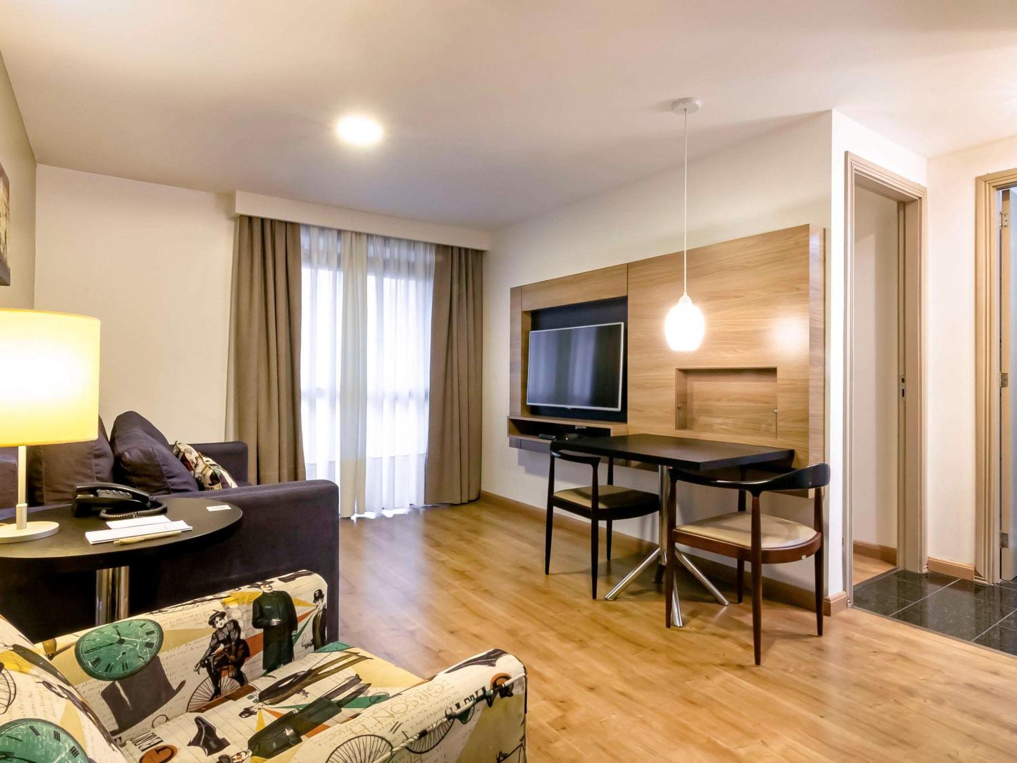 Mercure Curitiba 7 De Setembro Bagian luar foto