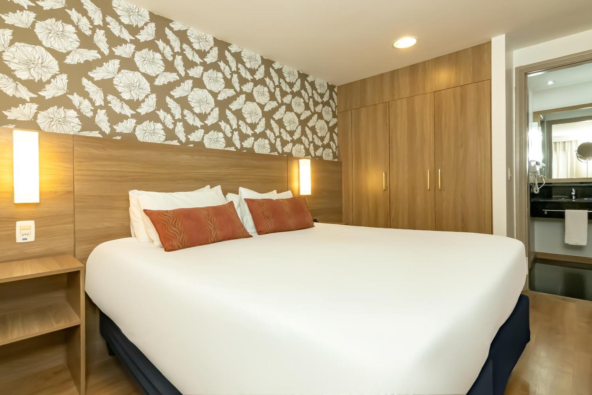 Mercure Curitiba 7 De Setembro Bagian luar foto